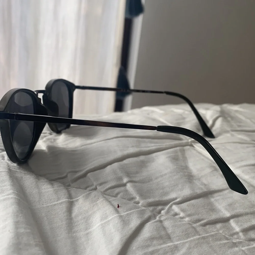 A.J. Morgan Sunglasses - Picture 2 of 9